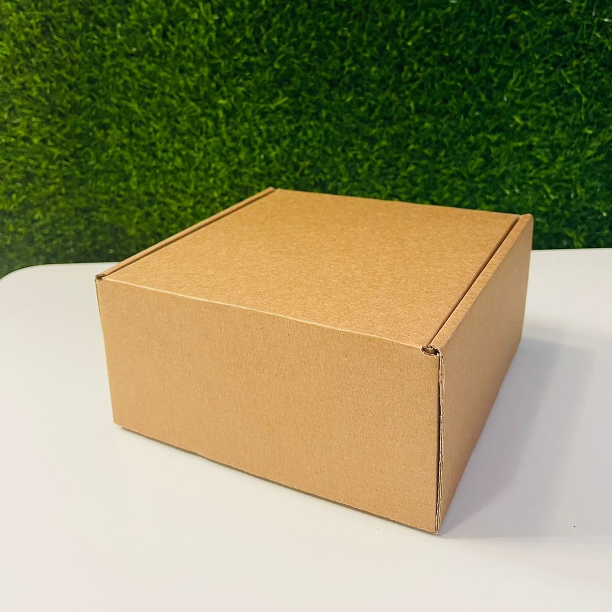 Коробка упаковочная 16х16х8 см