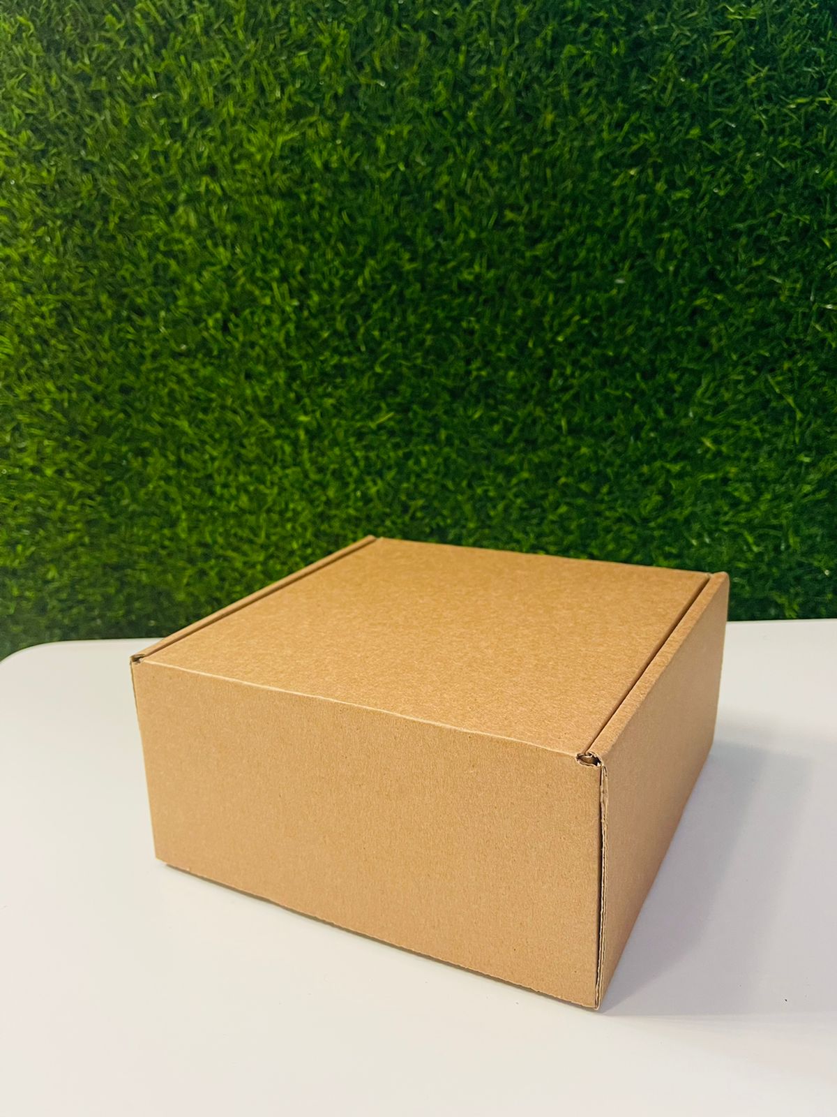 Коробка упаковочная 16х16х8 см