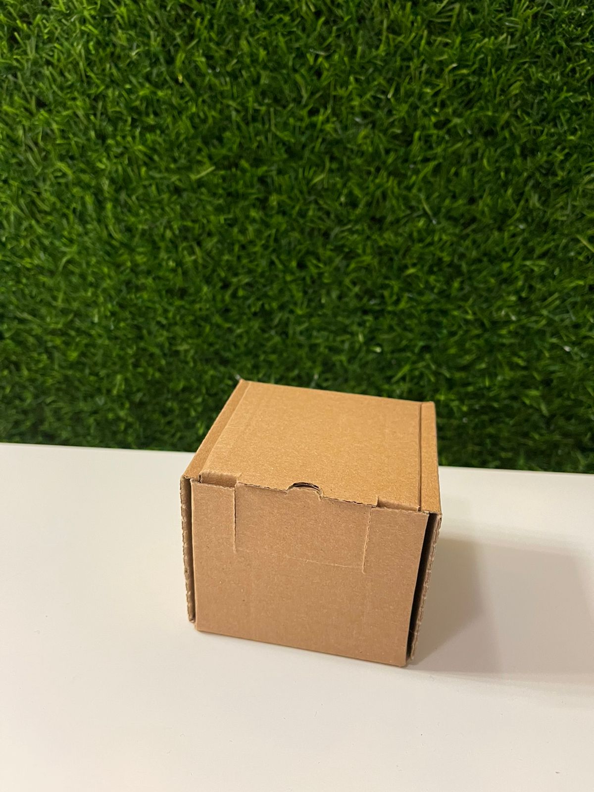 Коробка упаковочная 8х8х6 см