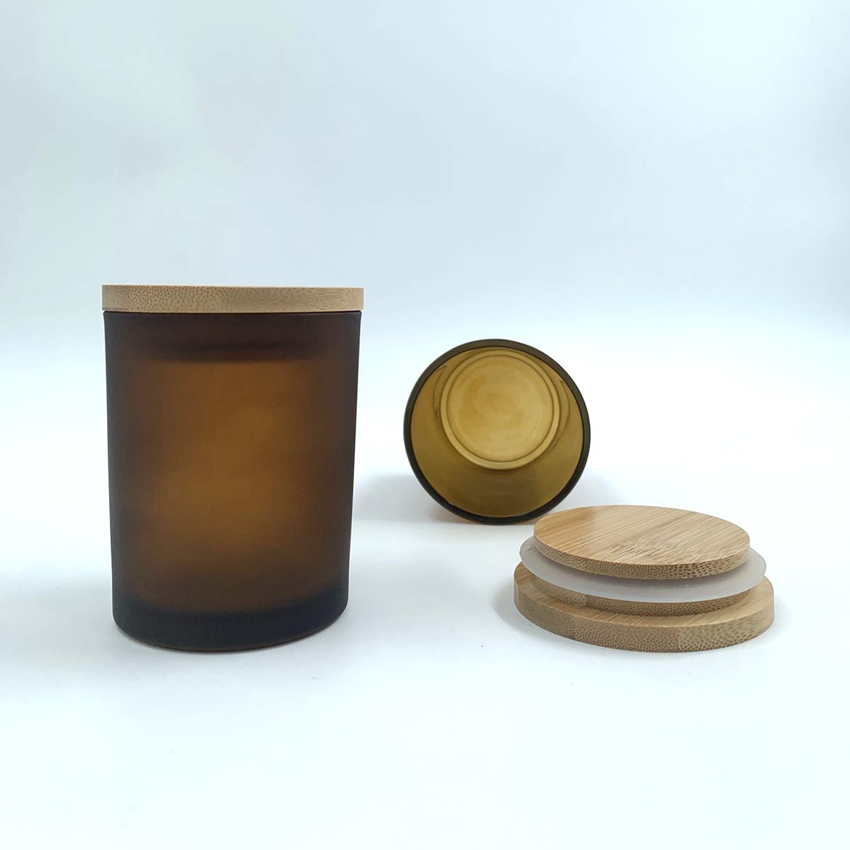Матовый коричневый стакан 200 мл с бамбуковой крышкой с прямым краем